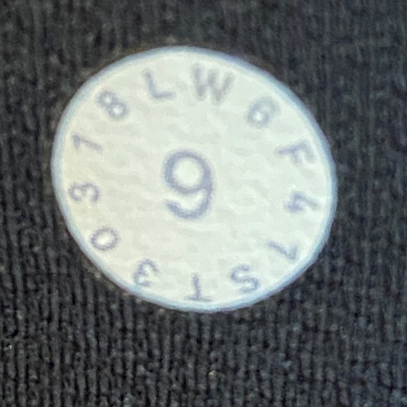 Lululemon Pace Rival Crop, Black, Size 6 - Picture 13 of 13